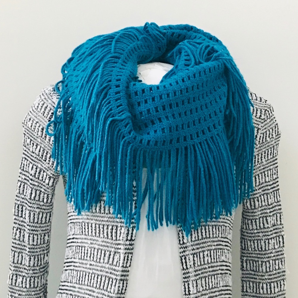 Guess scarf wrap - Picture 1 of 3